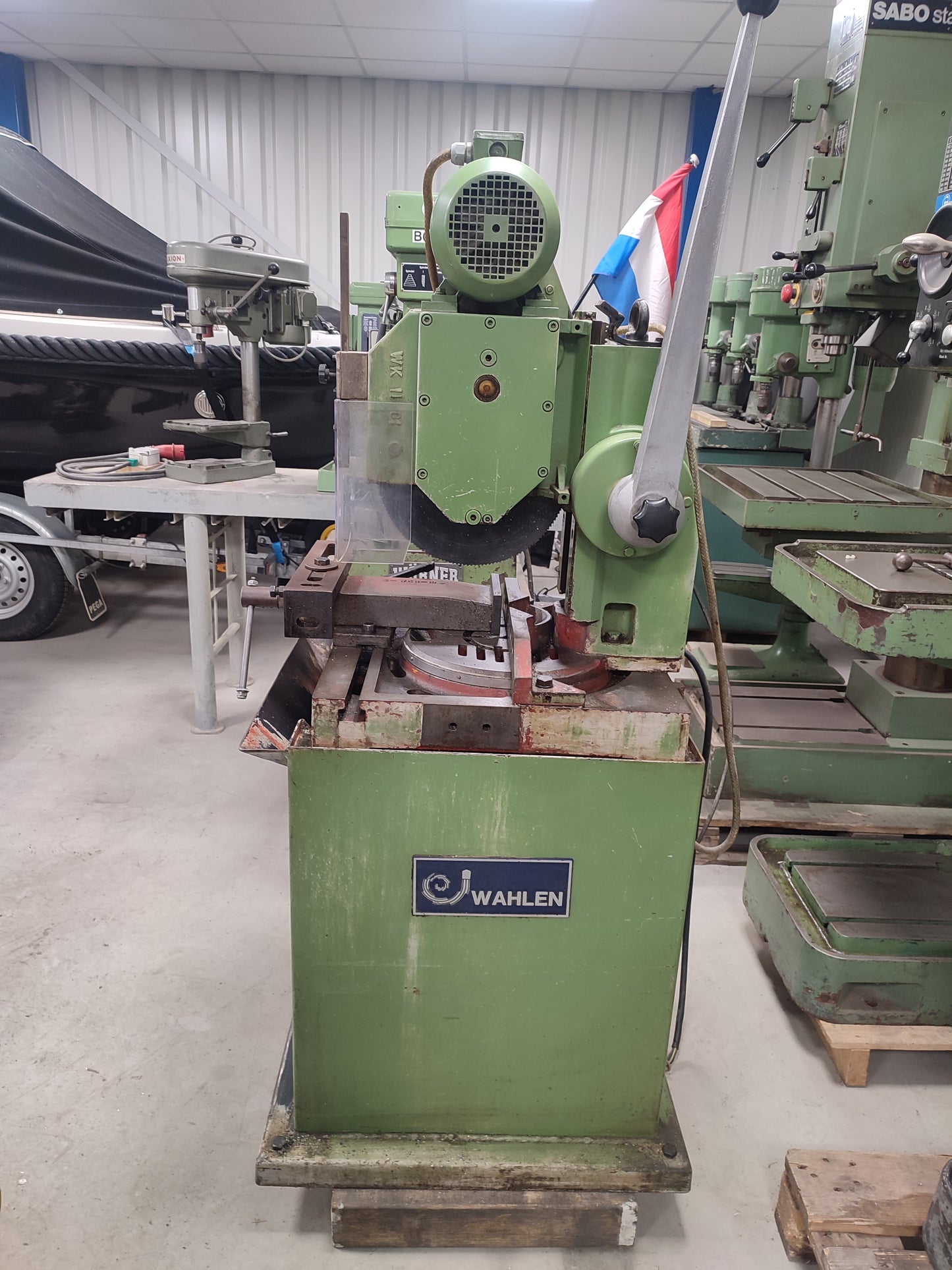 Circular saw machine Whalen