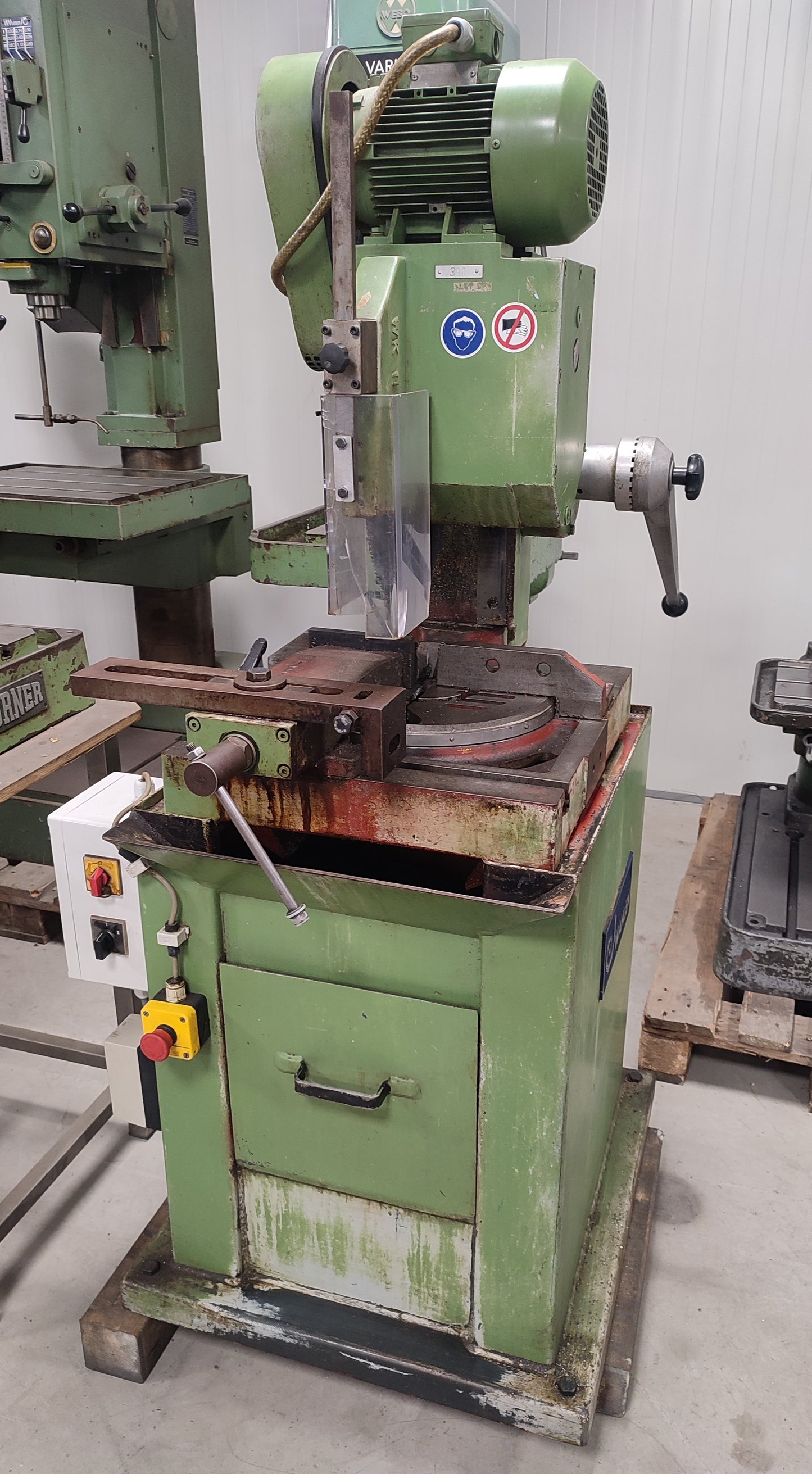 Circular saw machine Whalen